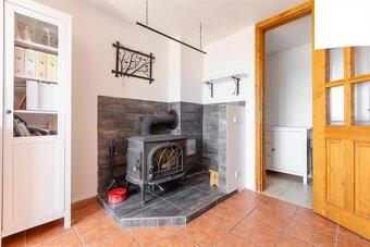 Prostorný byt 5+1 (114 m²) v klidné části Karlových Varů – F - 5