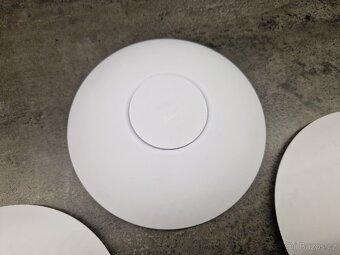 3x UniFi AP AC Long Range, UAP-AC-LR - 5