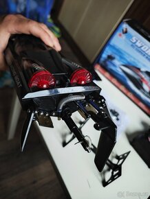 Závodní RC loď Brushless 60km/h pc5.500,- - 5