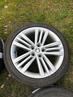 Alu kola originál Škoda 18 7,5Jx18 ET46 - 5