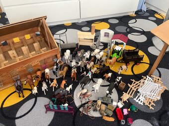 ĎETSKÁ STÁJ S KOŇMI SCHLEICH - 5