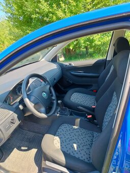 Škoda Fabia 1.2 hatchback, 40kW, r.v. 2006, modrá - 5