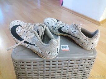 TRETRY SPRINT NIKE ZOOM RIVAL S 42,5EU - 5