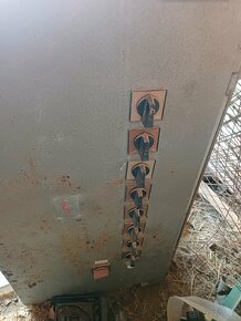 Stavební elektrický rozvaděč veliký - 5