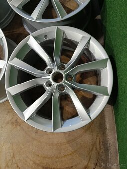 Alu 18" 5x112 8J et44 Superb - 5