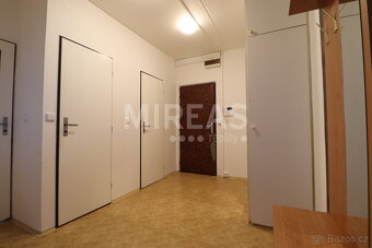 Milovice, pronájem bytu 2+1, 61 m2 s lodžií a sklepem, okr.  - 5