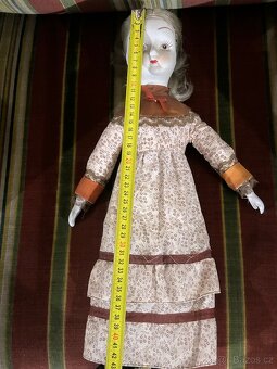Stará porcelánová panenka - 5