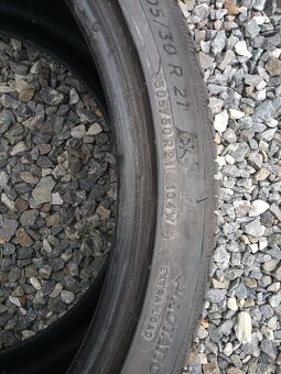 305/30 R21 - 5