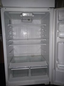 Nadstandardní širší  lednice 73 cm,335 litrů. Můžu dovézt - 5