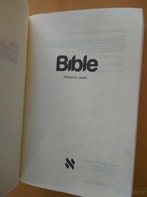 BIBLE - brožovaná úplně nová, doprava 30Kč - 5