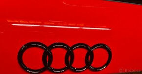 Černé, Chromové logo na vozy Audi - 5