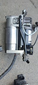 Kompresor vzduchoveho podvozku audi a8 de d3 - 5