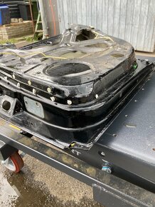 Audi A4 B7 pravé zadní dveře Černá metaliza bez koroze - 5