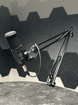 Kondenzátorový mikrofon AKG Perception 120 s mikrofonním sto - 5
