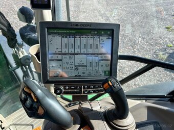 John Deere 6R250 Autopower Ultimate s čelním nakladačem - 5