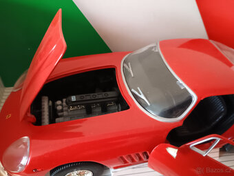 1:18 ERTL - Ferrari 275 GTB4 (1966) - 5