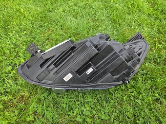 Přední pravé LED světlo Ford Focus Mk4 - 5