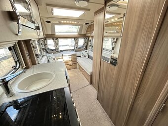 Obytný karavan Hobby Prestige 720 UKFe - 5