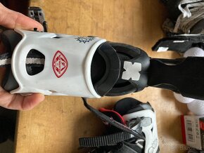 Nastavitelné inline brusle 32-35 - 5