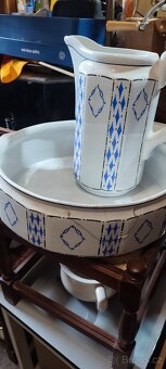 Korbele, mlýnky,obrazy,keramika,sklo - 5