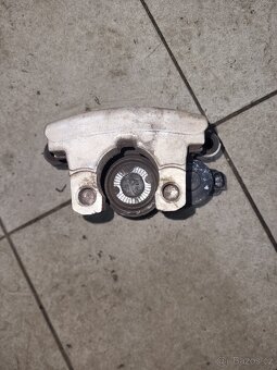 Elektrický třmen pravý mercedes c-class c220 c205 - 5