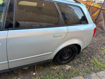 Audi a4b6 - 5