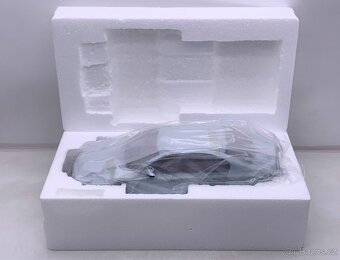 BMW E60 M5 2008 Ottomobile 1:18 - 5