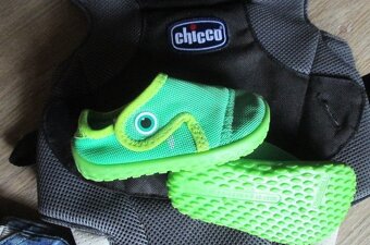 Chlapecký set oblečení vel. 74/80 + botky + nosítko CHICCO - 5