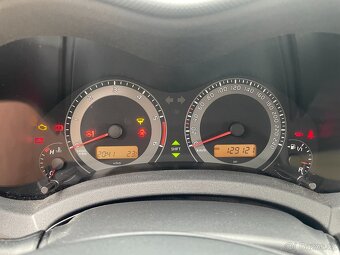Toyota Auris e15 1.4 D4D STK 4/2027 - 5