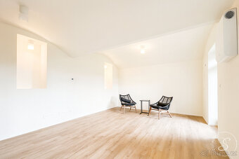 Pronájem bytu 1+kk 34 m² - 5