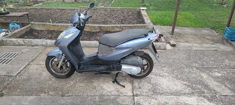 Honda Dylan 150cc - 5