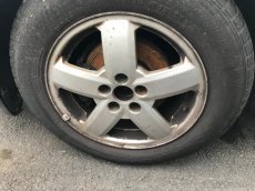 Skoda Octavia 1 1,6 75kW AVU 2002 - dily z vozu - 5
