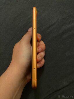 iPhone XR - 5