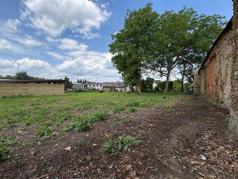 Prodej stavebního pozemku o velikosti 1722 m2 - 5
