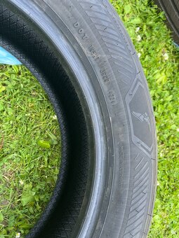GoodYear Efficient Grip 2 SUV 215/60R17 - 5