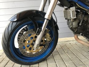 Ducati Monster 900 - 5