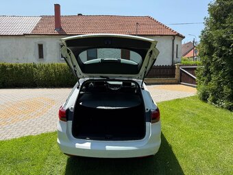 OPEL ASTRA SPORTS TOURER 1,6 CDTi, 81 kW, naj.85 tis.km - 5