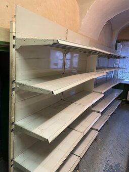 Kovové regály vybavení prodejny - 5