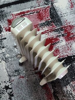 🔥 Olejový radiátor Scarlett SC-1164 – 8 žeber, 2000 W - 5