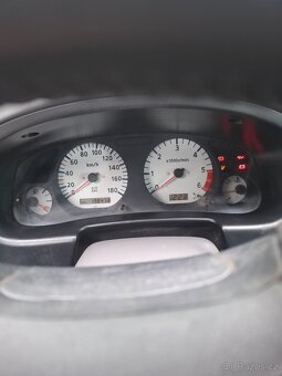 Nissan Navara 2,5td - 5