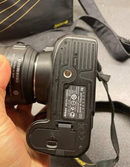 Nikon D3100 + 18-55mm + příslušenství - 5