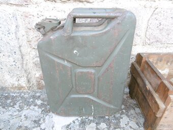 vojenské bedny retro staré - 5