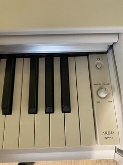 Elektrické pianino YAMAHA YDP-143 WH - 5