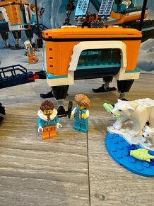 LEGO 60378 Arktická rolba a mobilní laboratoř - 5