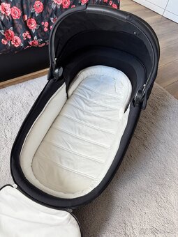 Korba Priam Lux Carry Cot - 5