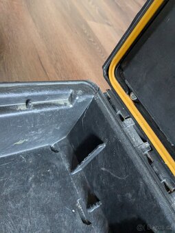 Dewalt tough kufry - 5 ks - IP 65 - 3 nové, 2 použité - 5