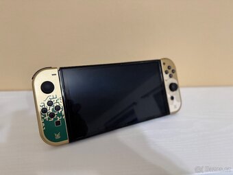Nintendo Switch Oled - Zelda Edition - 5