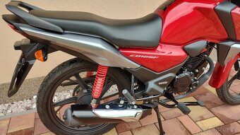 Honda CB125F - 5