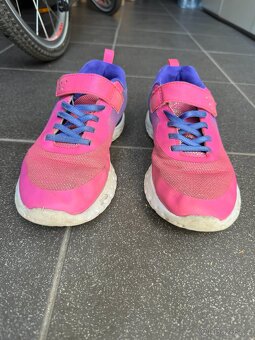 PRODÁM TENISKY, DEICHMANN, VELIKOST 36. CENA - 5