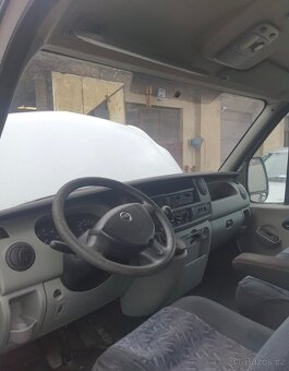 Nissan In terestár 2.5 DCI 3 místa - 5